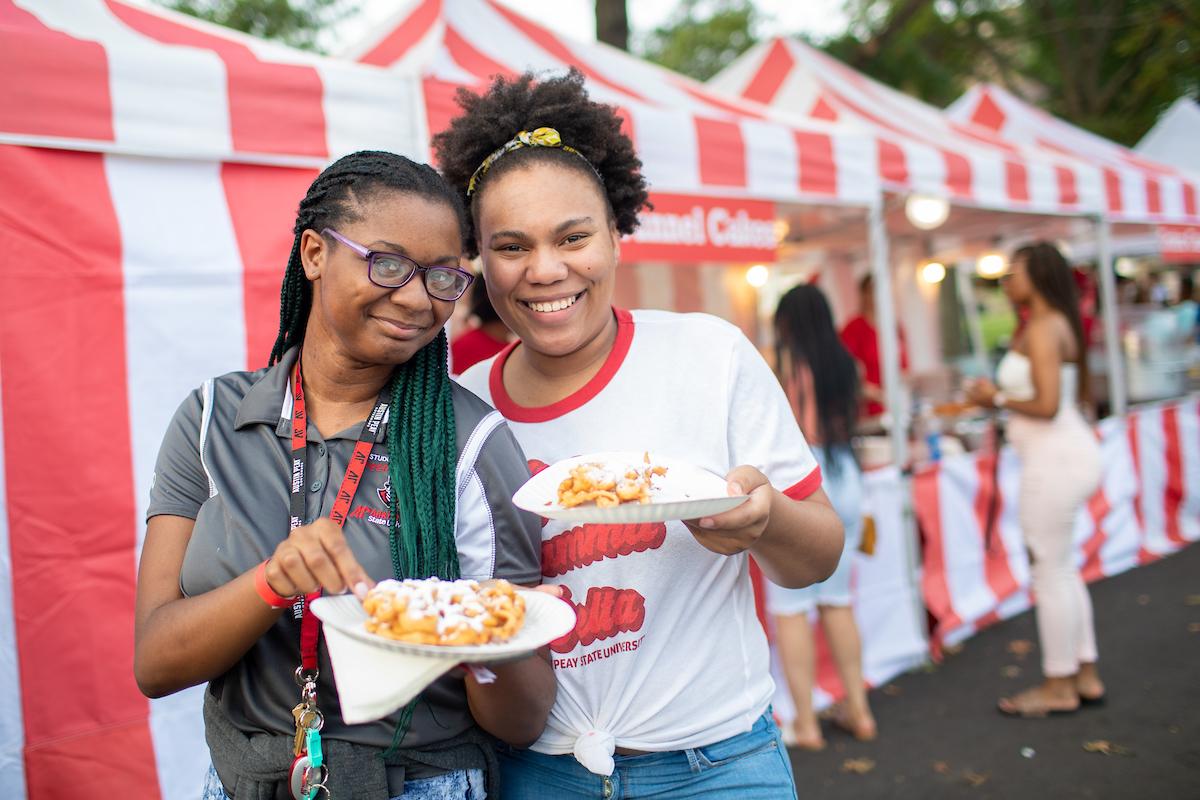 Monocle Madness: Govs celebrate the new school year New and returning Govs enjoyed food, games and rides in a carnival atmosphere at Monocle Madness on Aug. 24, 2019. Monocle Madness celebrates Austin Peay's unique community.