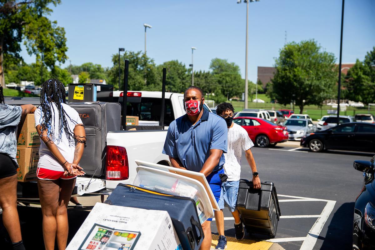 Welcome, students! 

Students started moving in on Saturday, and they’ll continue to move in for the fall semester through Friday.

To read more about the move-in schedule, click here. 

Hungry? 

To see when and where to eat on campus during move-in week, go to https://dineoncampus.com/apsu/movein-week. 
Need books, supplies and spirit gear? 

The Ann R. Ross Bookstore – at its new location at Fourth and College streets – is open 7:30 a.m.-6 p.m. Monday-Friday and 10 a.m.-4 p.m. on Saturdays. Visit https://apsu.bncollege.com/shop/apsu/home for more details.Welcome, students! 

Students started moving in on Saturday, and they’ll continue to move in for the fall semester through Friday.

To read more about the move-in schedule, click here. 

Hungry? 

To see when and where to eat on campus during move-in week, go to https://dineoncampus.com/apsu/movein-week. 
Need books, supplies and spirit gear? 

The Ann R. Ross Bookstore – at its new location at Fourth and College streets – is open 7:30 a.m.-6 p.m. Monday-Friday and 10 a.m.-4 p.m. on Saturdays. Visit https://apsu.bncollege.com/shop/apsu/home for more details.