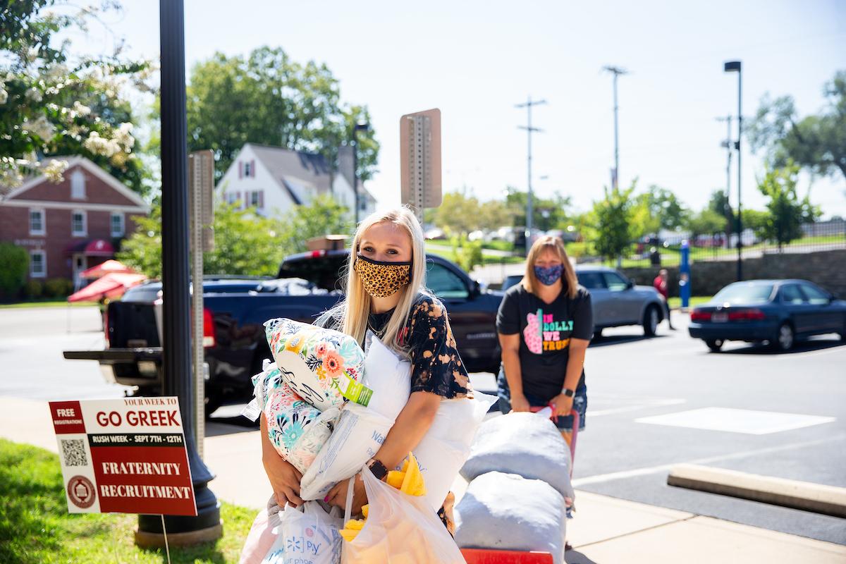Welcome, students! 

Students started moving in on Saturday, and they’ll continue to move in for the fall semester through Friday.

To read more about the move-in schedule, click here. 

Hungry? 

To see when and where to eat on campus during move-in week, go to https://dineoncampus.com/apsu/movein-week. 
Need books, supplies and spirit gear? 

The Ann R. Ross Bookstore – at its new location at Fourth and College streets – is open 7:30 a.m.-6 p.m. Monday-Friday and 10 a.m.-4 p.m. on Saturdays. Visit https://apsu.bncollege.com/shop/apsu/home for more details.