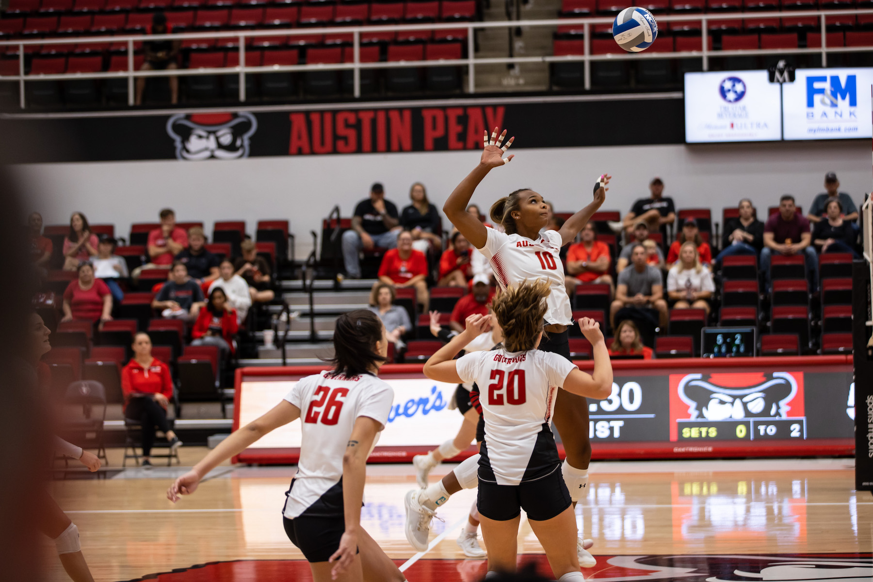     The Govs volleyball team celebrates a successful set during their 3-1 victory over North Dakota State University on Friday, Sept. 16.  Madison Casey | Student Photographer 
