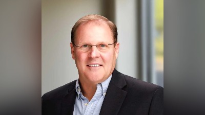 Paul Robbins' Headshot