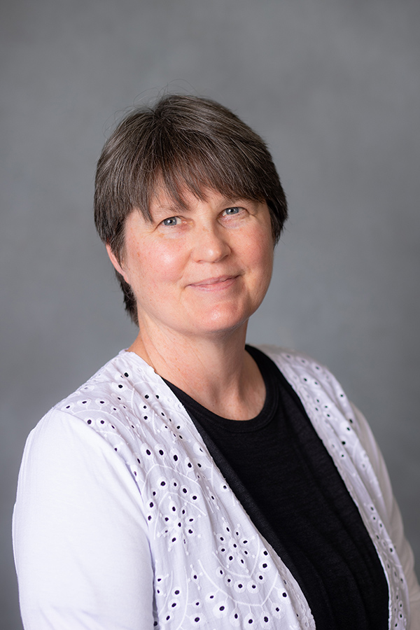 Jackie Vogel Headshot