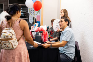 Student speaking to an author