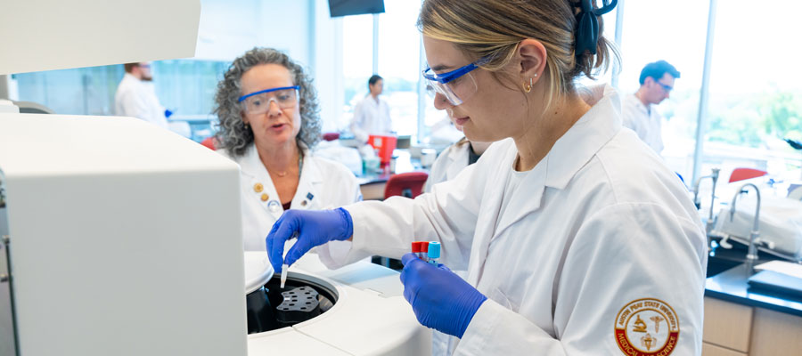 Allied Health students studying in a lab