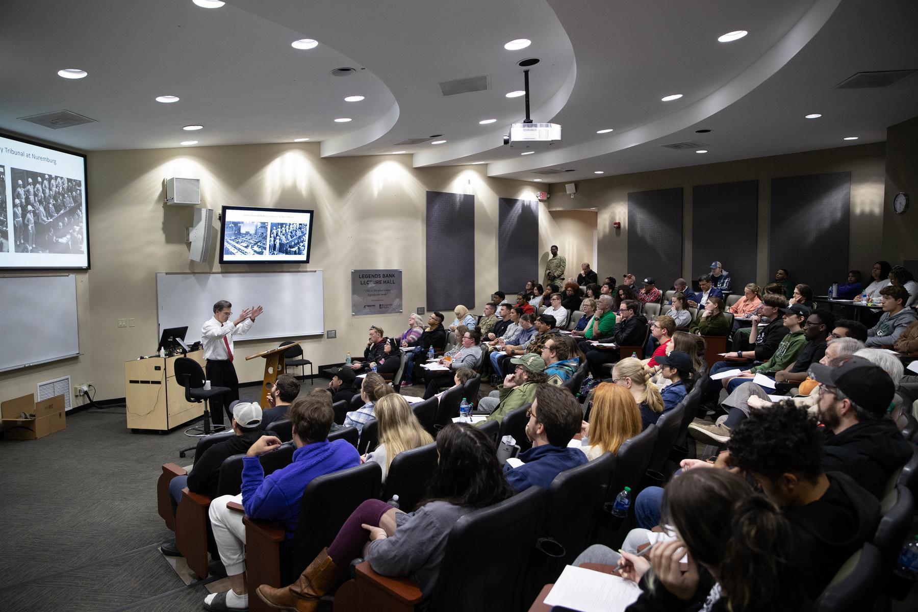 20240404-tn-holocaust-commission-lecture-16