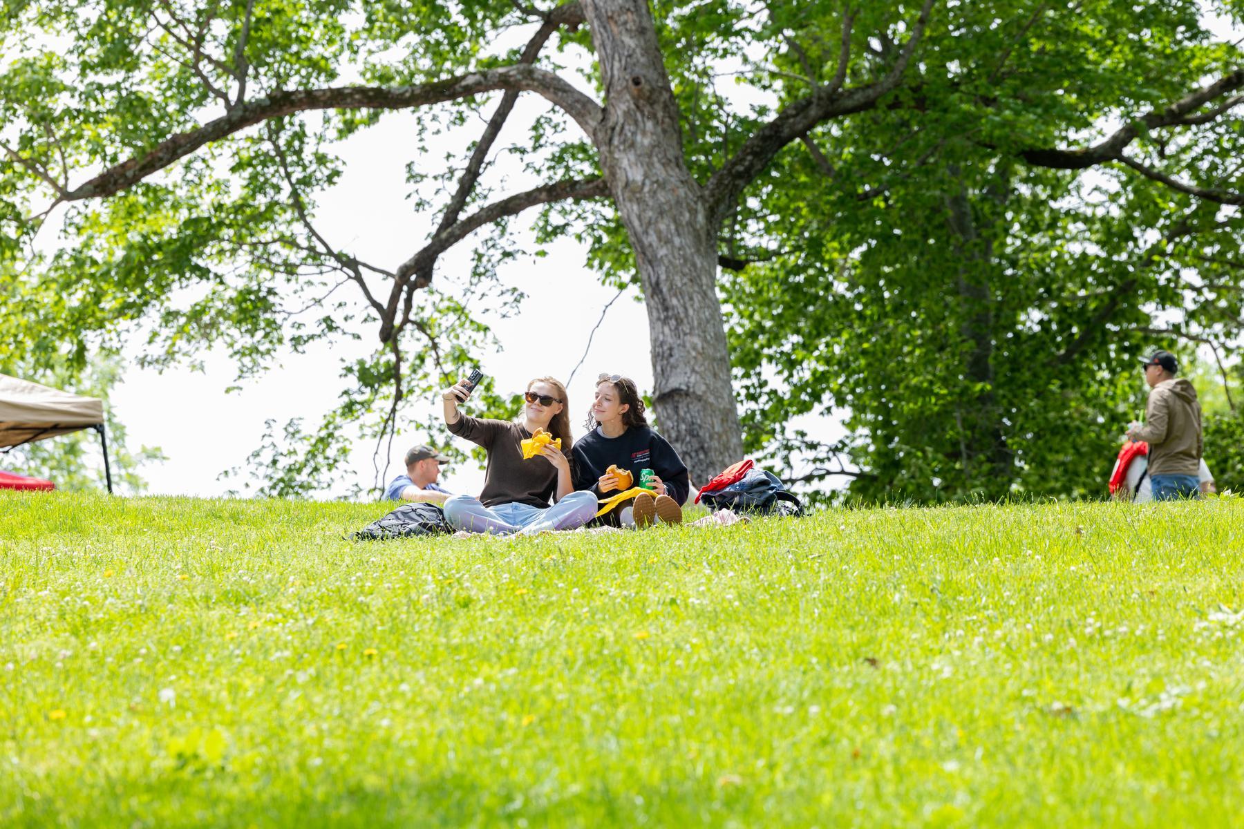 20260430-study-on-the-hill-2366