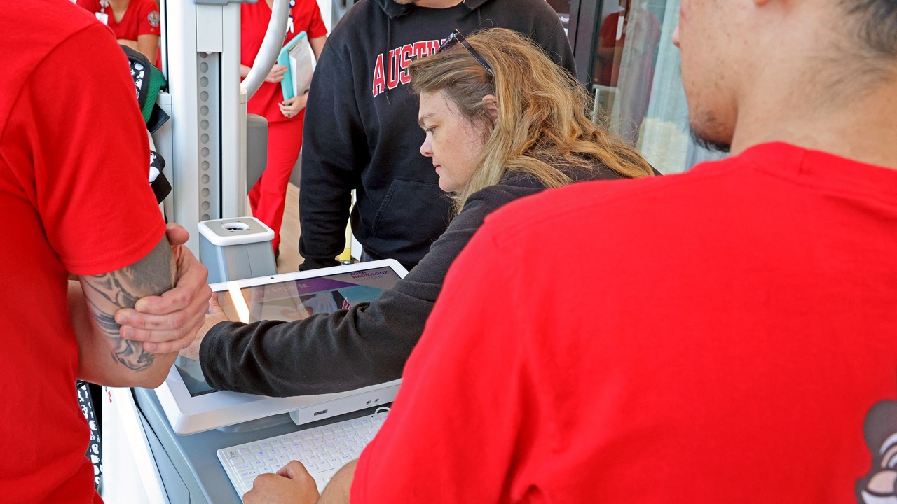 Dr. Jennifer Thompson