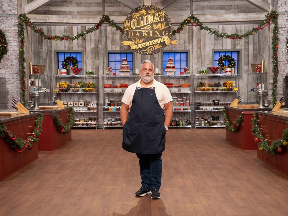 Austin Peay State University alum Jeffery Gray, a fine arts major turned baker, is competing in this year’s Food Network “Holiday Baking Championship.”   In the first episode, which aired on Nov. 2, Gray is given the nickname “Santa from Atlanta” because his love for creativity and baking shined.  Gray found out he was on the show in April and announced he was going to be on the show on Oct. 22 on his bakery’s Facebook page.   “I hope you will please watch and cheer all of us on, I was in the company of 11 other amazing bakers (now friends) and it was an experience of a lifetime,” Gray wrote in the announcement.   Gray launched Papa Bear Bakery in Atlanta, Georgia, earlier this year after spending 33 years in the advertising industry, according to the show’s website. He got his inspiration for baking from his mother and grandmother and hopes to carry on their legacy of baking.   Gray graduated from Austin Peay in 1986 with a Bachelor of Fine Arts in advertising and design.   “Holiday Baking Championship” airs at 8 p.m. CT every Monday.   To learn more   • You can see Gray’s bakery at its Facebook page, www.facebook.com/papabearbakery.  • For more about Austin Peay’s Department of Art + Design, go to www.apsu.edu/art-design.