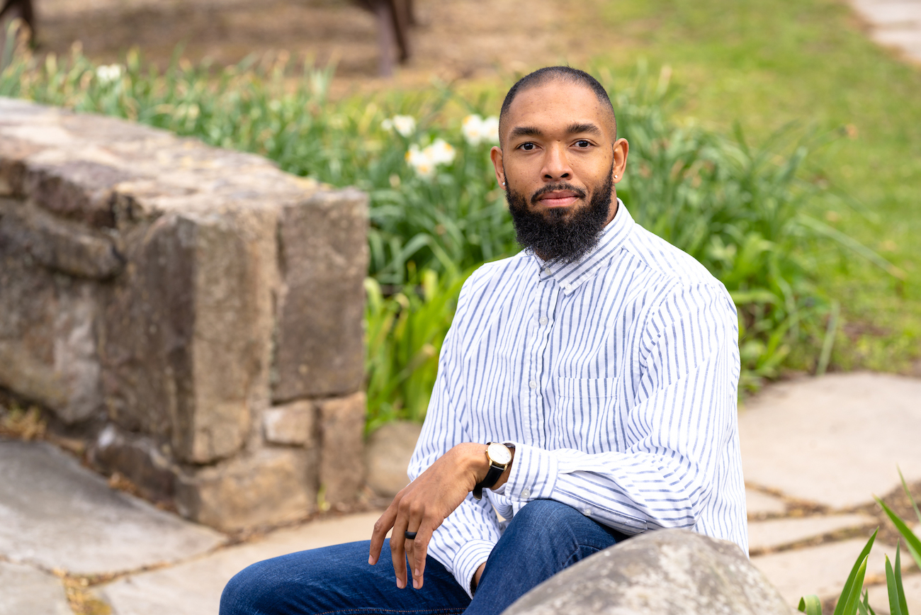 Jonathan Adams of Knoxville, Tennessee, the 2023-24 recipient of CECA’s Tennessee Artist Fellowship. 