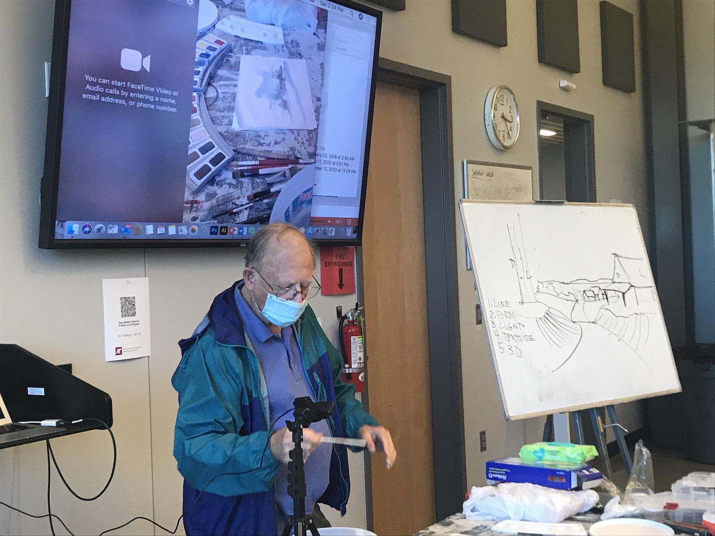 The Community School of the Arts (CSA) at Austin Peay State University last month offered its first-ever one-day weekend workshop. And because of the workshop’s success, the school hopes to offer more soon.  CSA officials also announced open registration for classes this spring. The deadline to register is Friday, Jan. 29. Spring classes begin during the first week in February.  During the December workshop, artist Tim Pafford taught 10 students at his “Winter Landscape” watercolor seminar. Students learned composition, drawing and watercolor techniques and created two stunning paintings in four hours. Pafford also often teaches drawing and mixed media painting during regular CSA sessions.  For more than two decades, the CSA has provided music, art and dance lessons for children and adults throughout Clarksville. Classes span all age groups and skill levels – including day classes for homeschool students – and the offerings continue to grow, such as contemporary dance for students 10 years old and older and creative movement for children ages 3-5.  Local experts teach the classes. This spring’s dance classes, for example, will be taught by Eboné Camille Amos, a visiting assistant professor in APSU’s Department of Theatre and Dance.  To learn more about the CSA instructors, visit www.apsu.edu/csa/instructors.  This spring’s online classes are (click on the links for more information about each class):  • Creative Writing Basics • Beginning Ukulele • Beginning Guitar • Digital Photography  This spring’s in-person classes are:  • Creative Movement (ages 3-5) • Ballet I (ages 6-10) • Advanced Ballet (ages 12-adult) • Contemporary All Levels (ages 10-adult) • Jazz All Levels (ages 8-adult)  To register and for more information, go to www.apsu.edu/csa or email dickinsd@apsu.edu. The CSA is able to keep its prices low with the help of community support.  COVID-19 guidelines: Instructor and students/parents are required to wear masks and social distance. To learn more about APSU Covid-19 Guidelines: www.apsu.edu/coronavirus/COVID-19-Guidelines.pdf