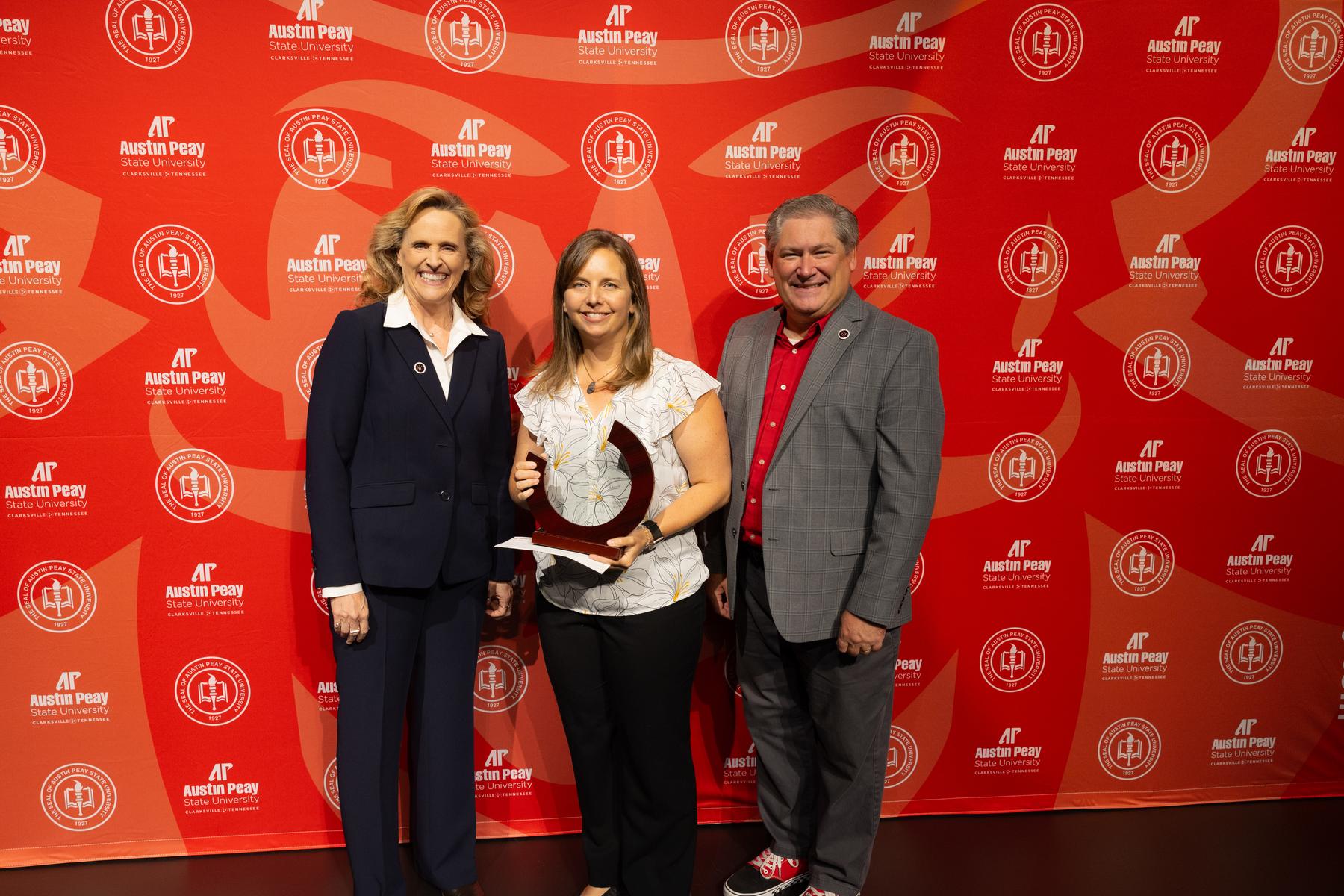 Dr. Rebecca Johansen receives the Richard M. Hawkins Award.
