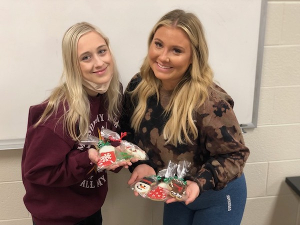 APSU students Marleigh Heggie and Camille Leath with their cookies.