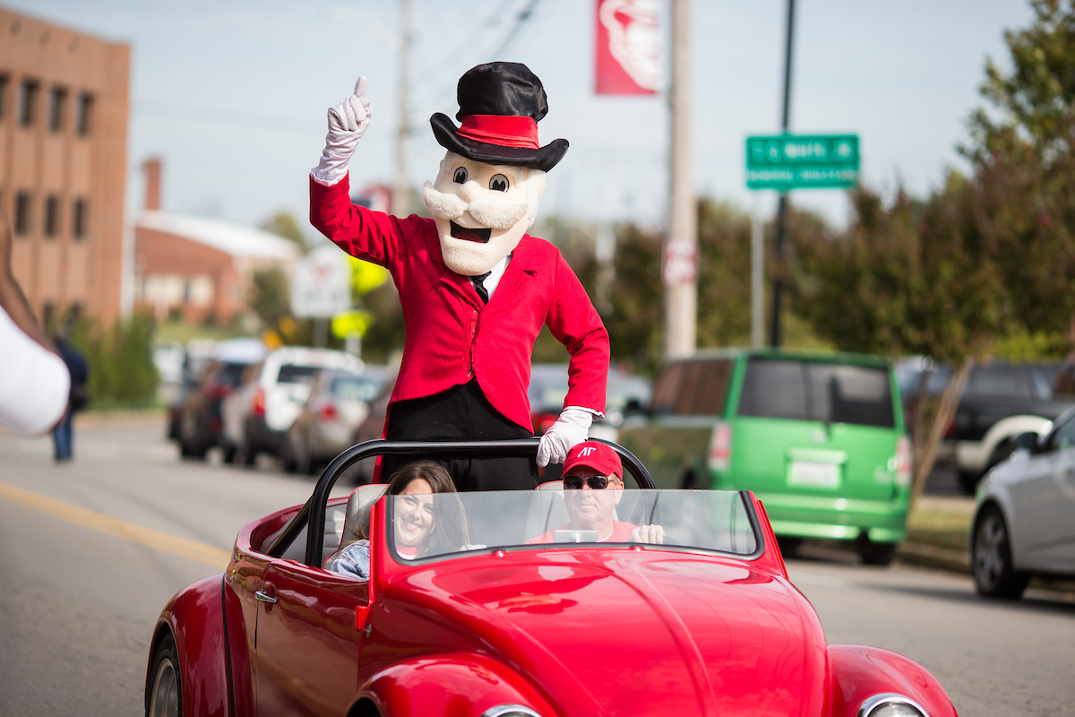 Austin Peay’s Homecoming Week is a bit different this year. The COVID-19 pandemic forced homecoming from last fall to this spring.  The festivities continue today with the comedy show at 7 p.m. at the Foy Fitness and Recreation Center and finish up when the football team hosts Tennessee Martin at 2 p.m. Sunday, March 21.  Here’s this week’s remaining schedule: Tuesday • 7 p.m.: Comedy Show at the Foy Fitness and Recreation Center.  Wednesday • 12:30 p.m.: GovTrails Meet-up at “The Sentinel."  Thursday • 7 p.m.: 15th Annual Govs Got Talent at the Foy Fitness and Recreation Center.  Friday • 7 p.m.: 10th Annual (COVID-style) Smash! Bang! Lip Sync Contest (virtual).  Saturday • 4 p.m.: 7th Annual Gov Run at the Intramural Fields.  Sunday • 10 a.m.: 75th Annual Homecoming Parade along College, Drane and Marion streets.  • 2 p.m.: Govs host Tennessee Martin at Fortera Stadium.  Austin Peay Alumni Relations also has several events scheduled this week, including the Marvin Posey, Jr. Scholarship Art Exhibit (see below). Visit the Alumni Relations homecoming page for more details. 