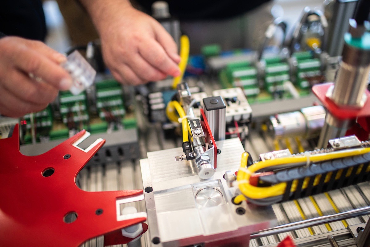Austin Peay State University is on track to be the second university in North America to award a bachelor’s-level Siemens Mechatronic Systems Certification Program, and the University hopes to launch the program as early as fall 2019.
