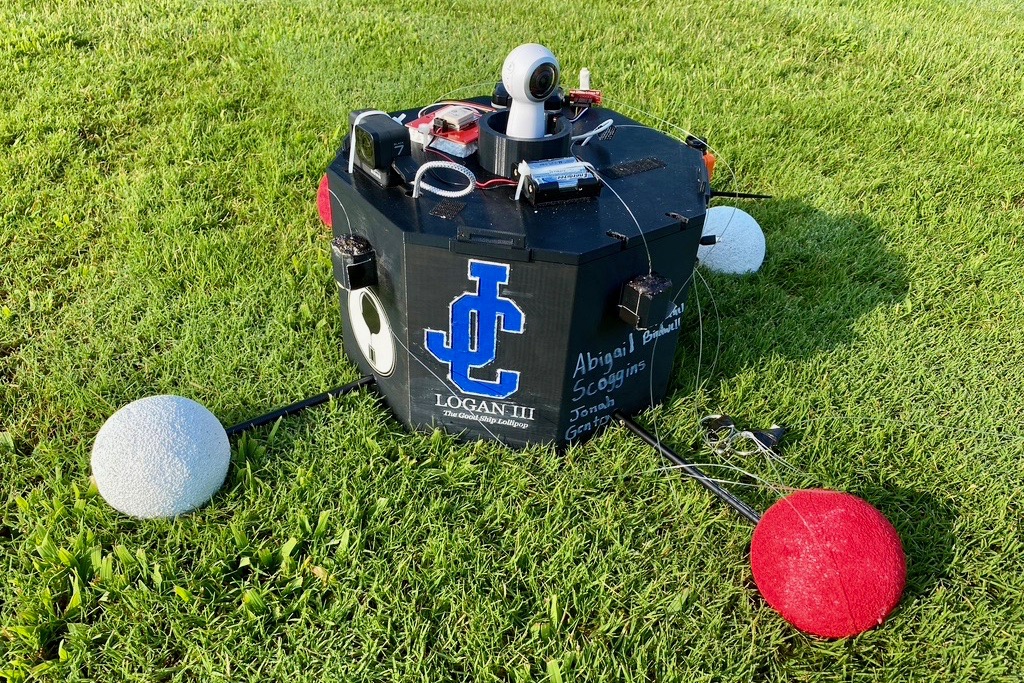 The Jackson County Middle School payload included several cameras and some nifty flotation devices in case it landed in the Cumberland River.