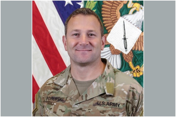 Headshot of Porupski