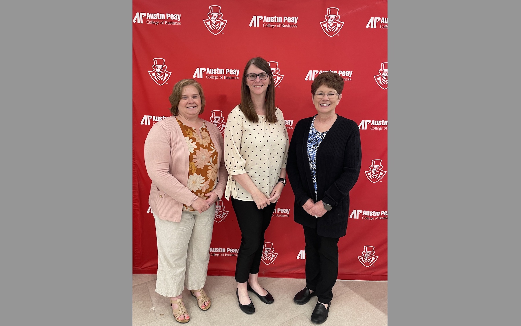 Calhoun & Company PLLC recently made a generous contribution to establish the Calhoun & Company Accounting Endowment at Austin Peay State University. 